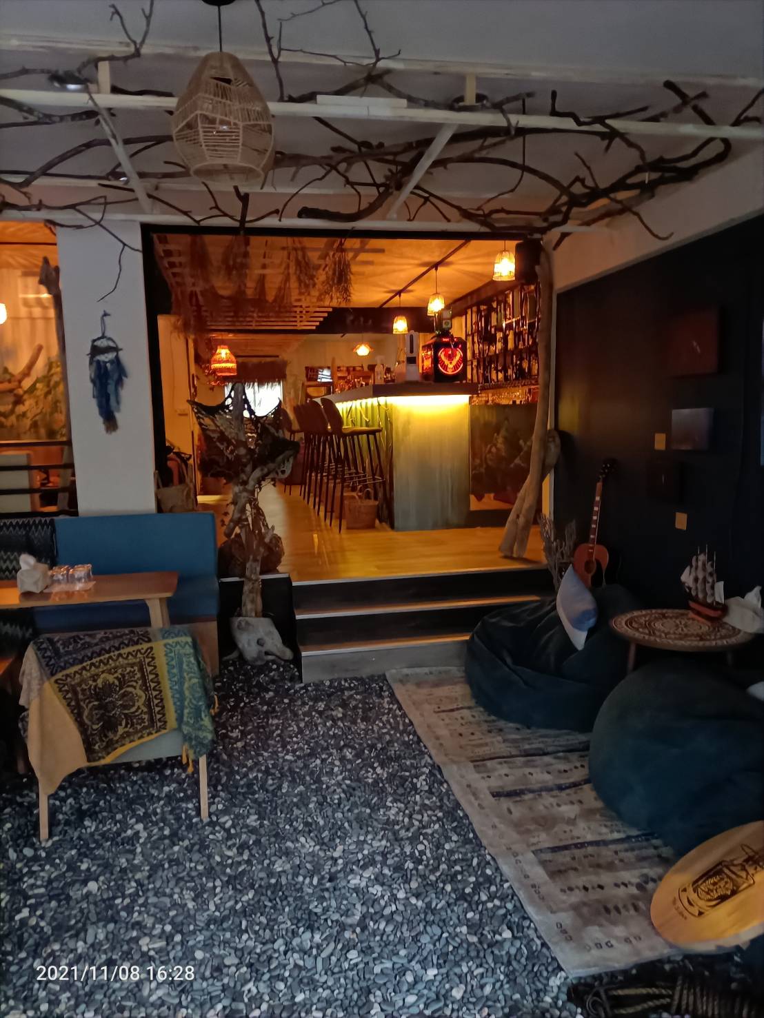 松山南京海島南洋風酒吧