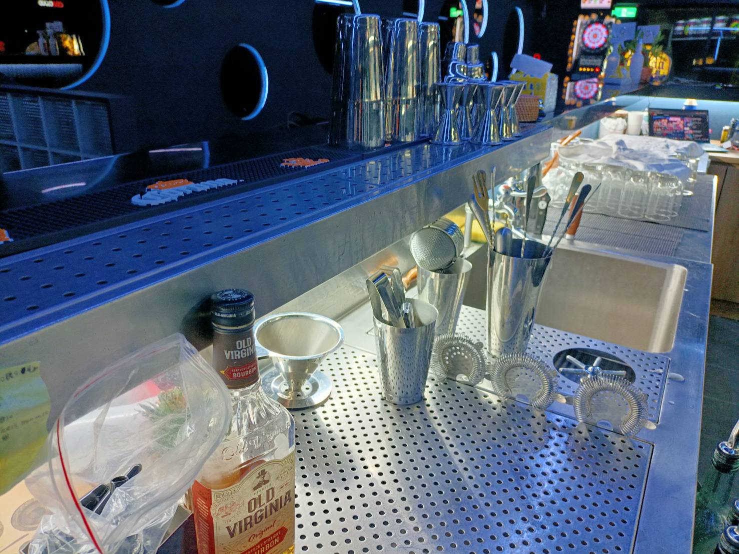 新莊輔大狂high酒吧