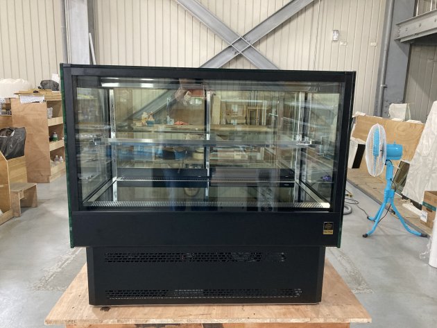 桌上型蛋糕櫃 3